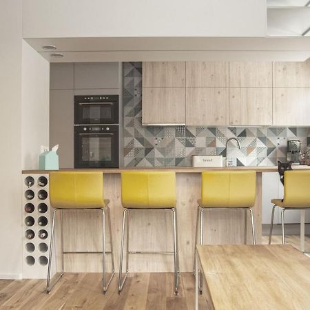 Charming Apartment With Garden, Only 1 Km To Wawel Castle By Noclegi Renters كراكوفيا المظهر الخارجي الصورة