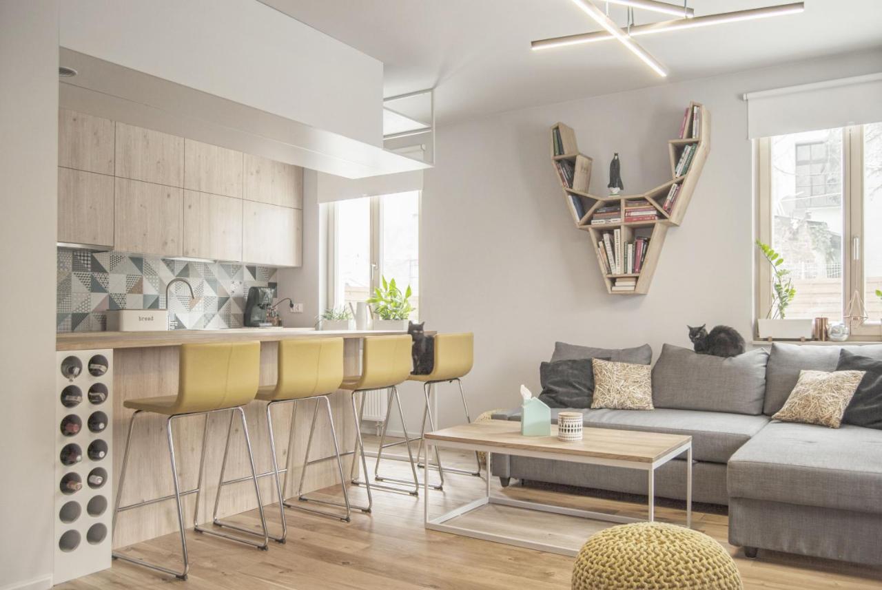 Charming Apartment With Garden, Only 1 Km To Wawel Castle By Noclegi Renters كراكوفيا المظهر الخارجي الصورة